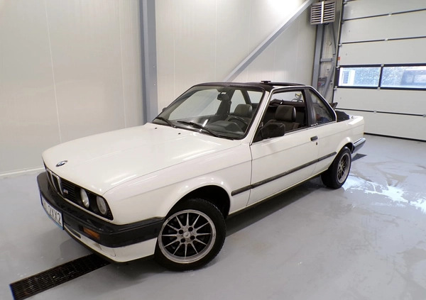 BMW Seria 3 cena 38000 przebieg: 224270, rok produkcji 1990 z Bolesławiec małe 79